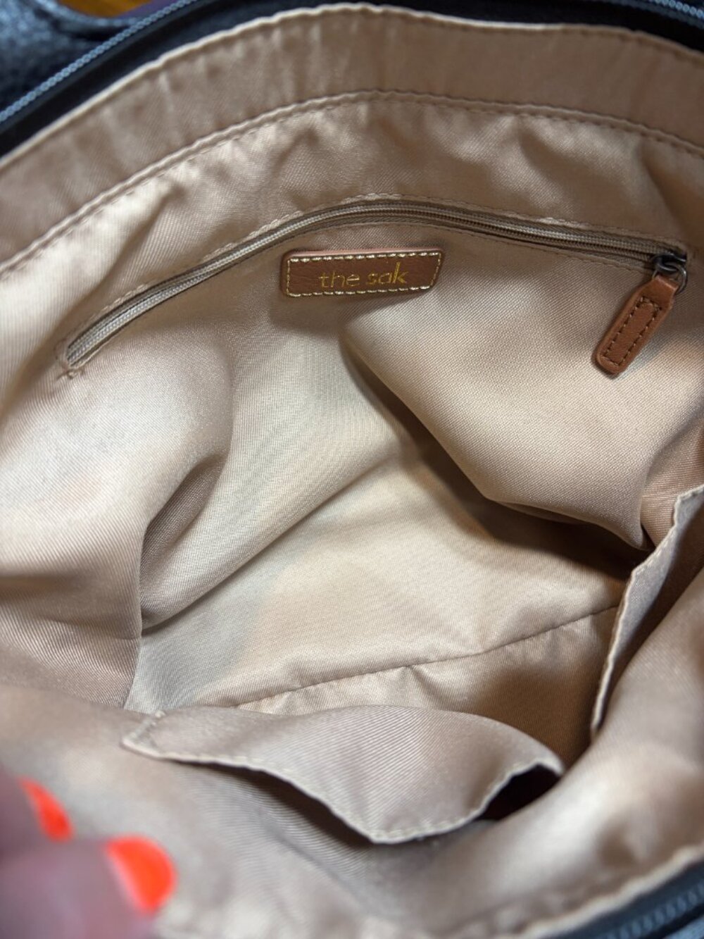 THE SAK DE YOUNG TOTE IN BLACK - Picture 6 of 9